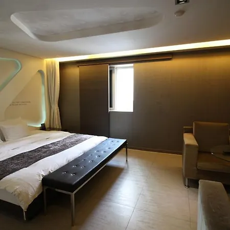 Imt 1 Hotel